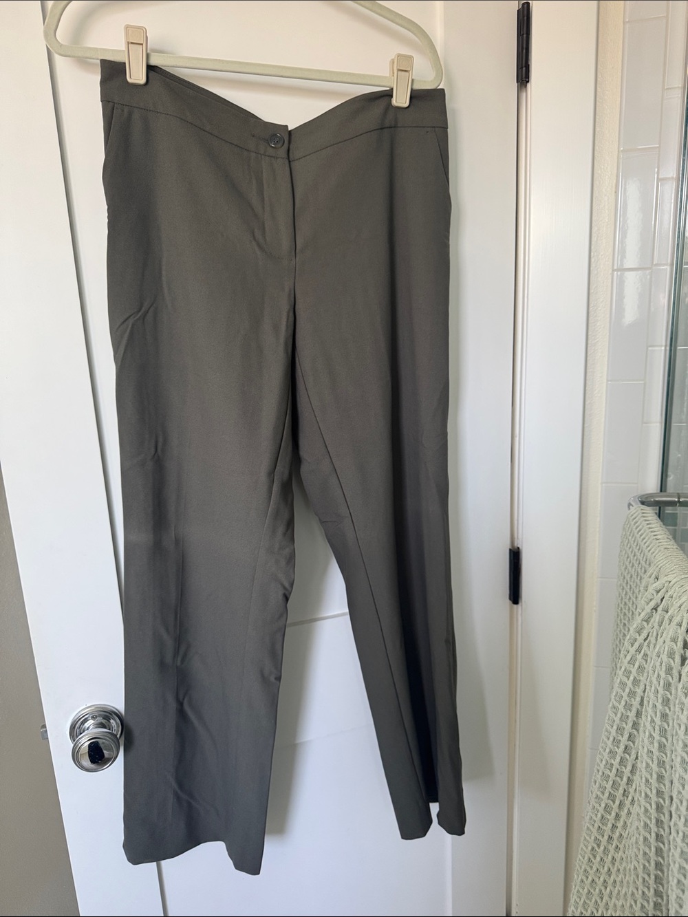 Karen Kane Olive Straight-Leg Trousers